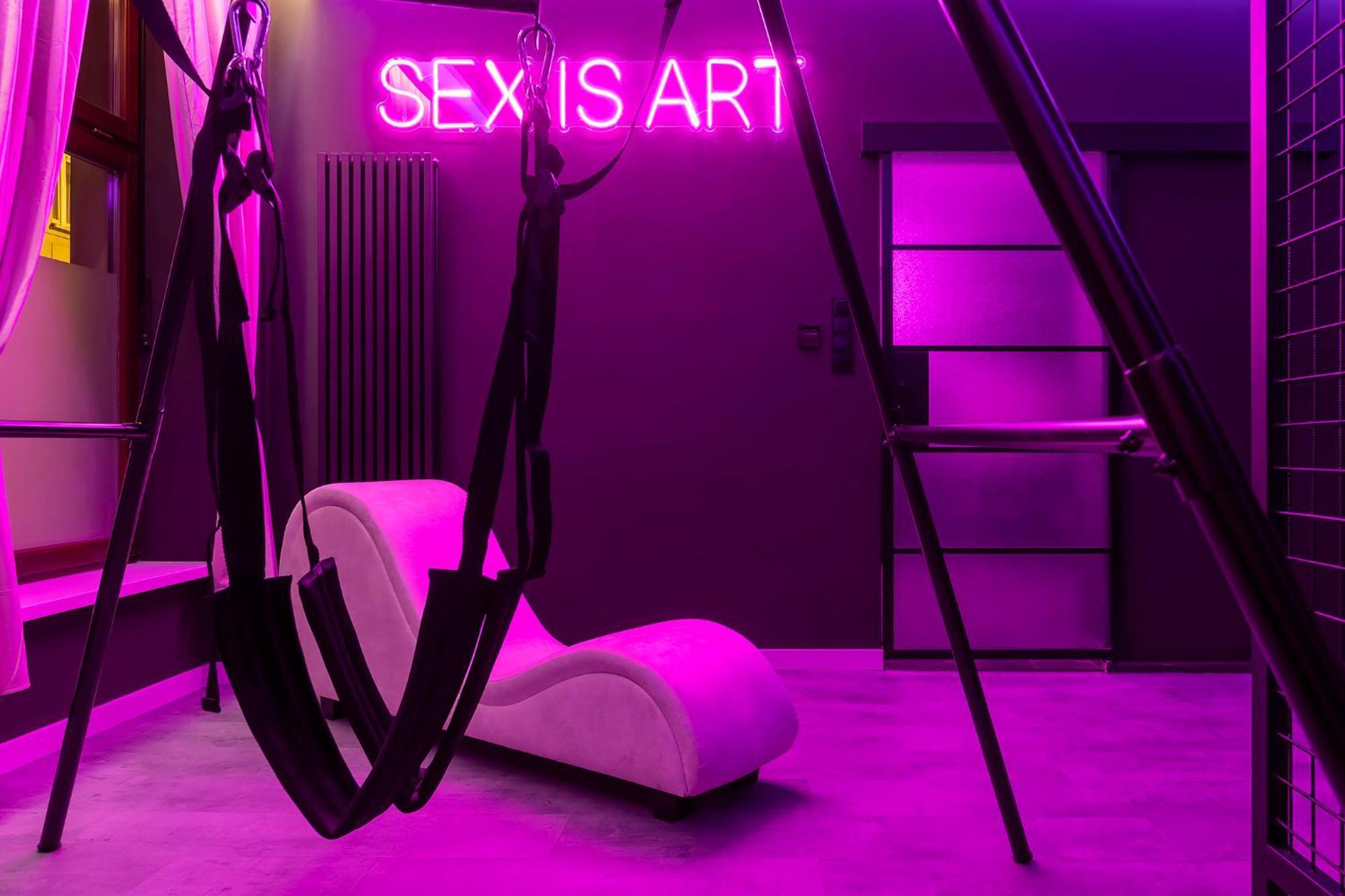Apartment Secret Bdsm *